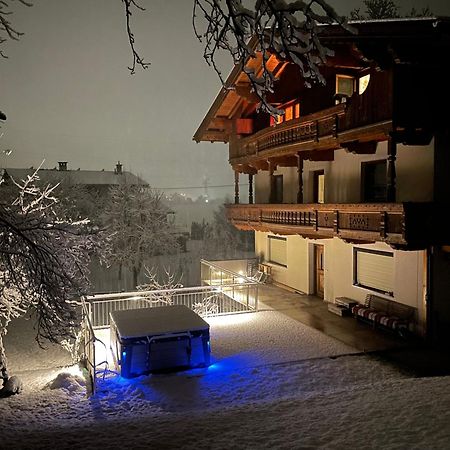 Apart Moidl Mit Privatem Pool Hart im Zillertal Ngoại thất bức ảnh