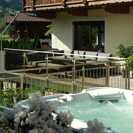 Apart Moidl Mit Privatem Pool Hart im Zillertal Ngoại thất bức ảnh
