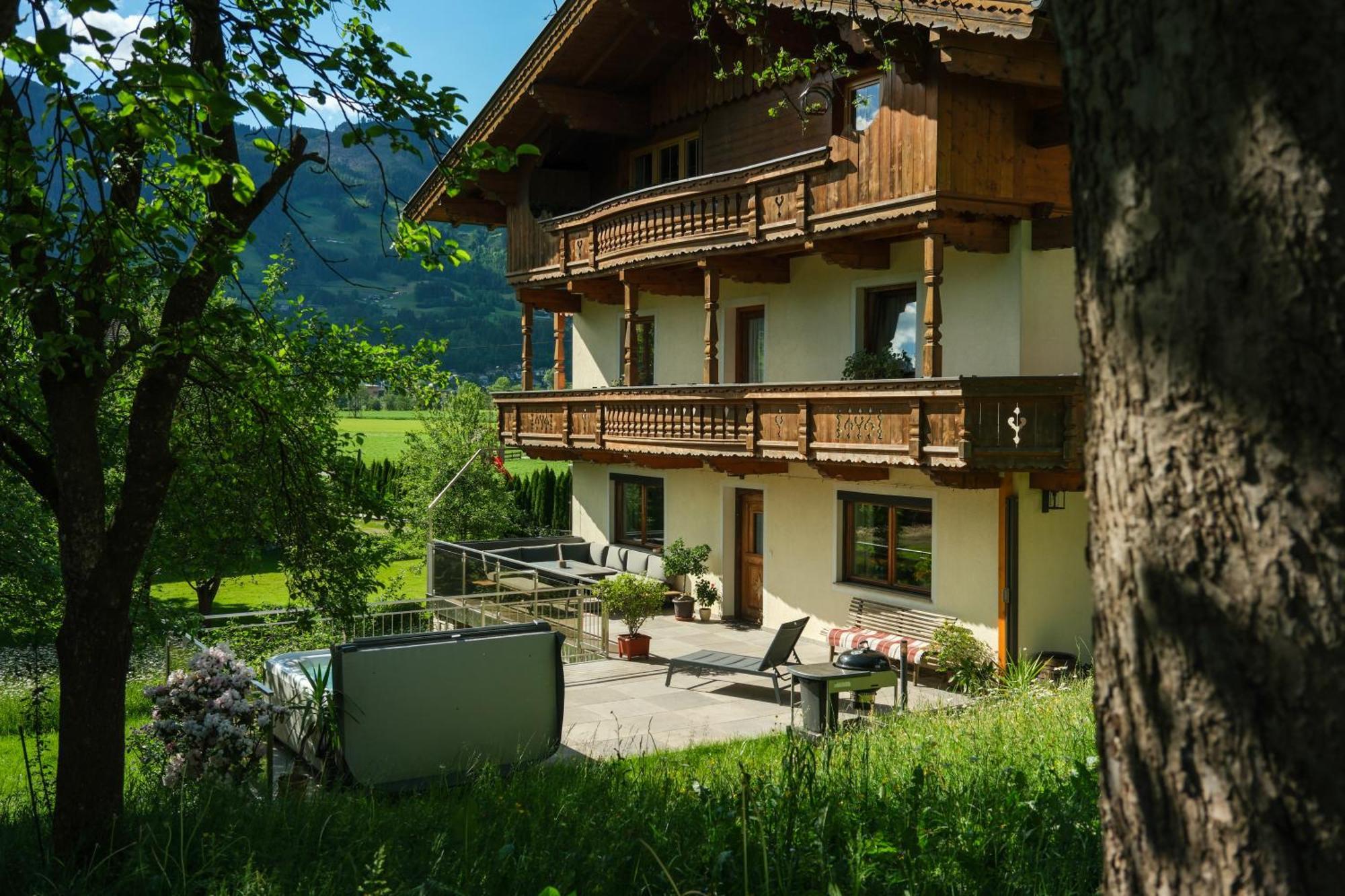 Apart Moidl Mit Privatem Pool Hart im Zillertal Ngoại thất bức ảnh